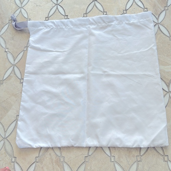 Jimmy Choo White Silky Drawstring Dustbag for Shoes 13” by 13” - Picture 4 of 4